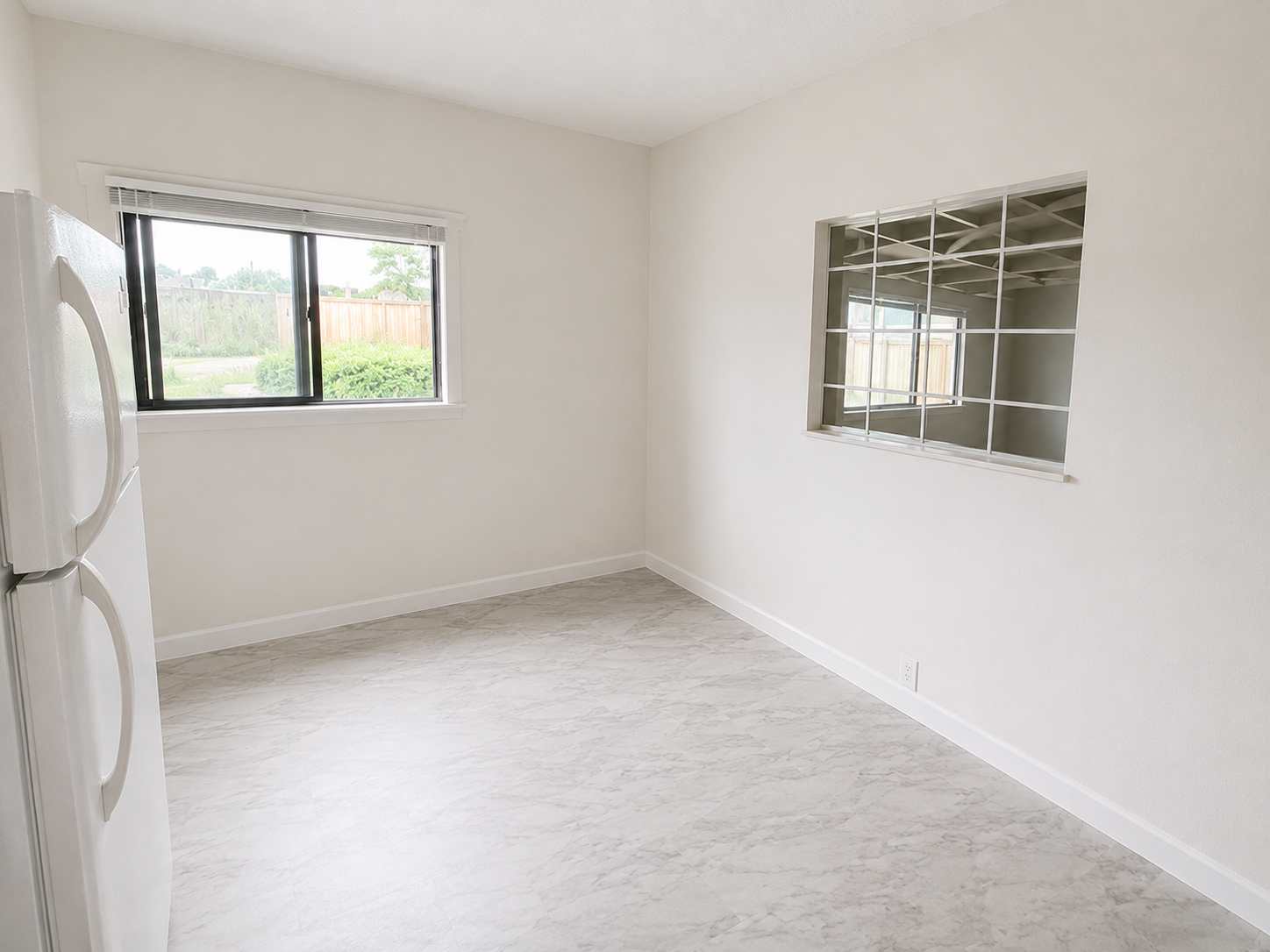 6-1298 East Hastings Street, Vancouver, BC, V5L 3H5 - 2