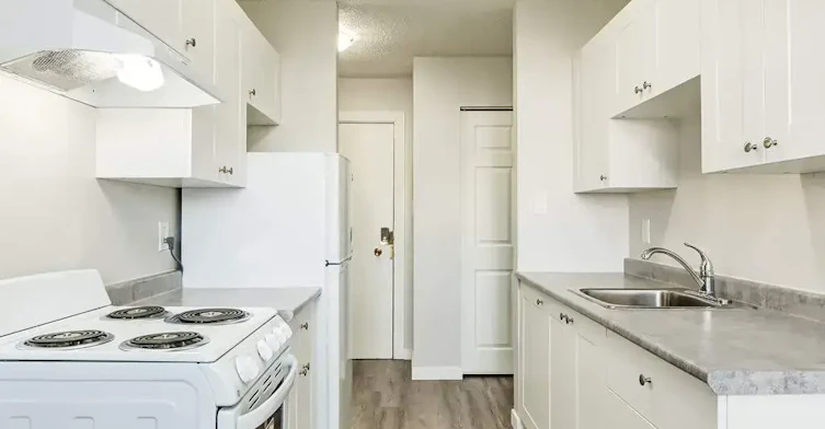 204-10340 156 Street, Edmonton, AB, T5P 2R3 - 6