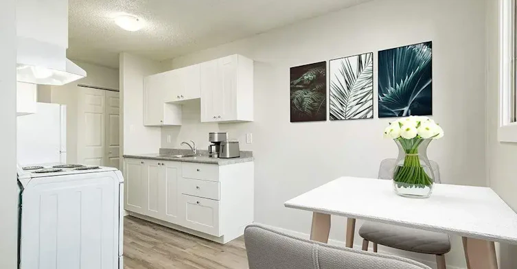 302-10340 156 Street, Edmonton, AB, T5P 2R3 - 2