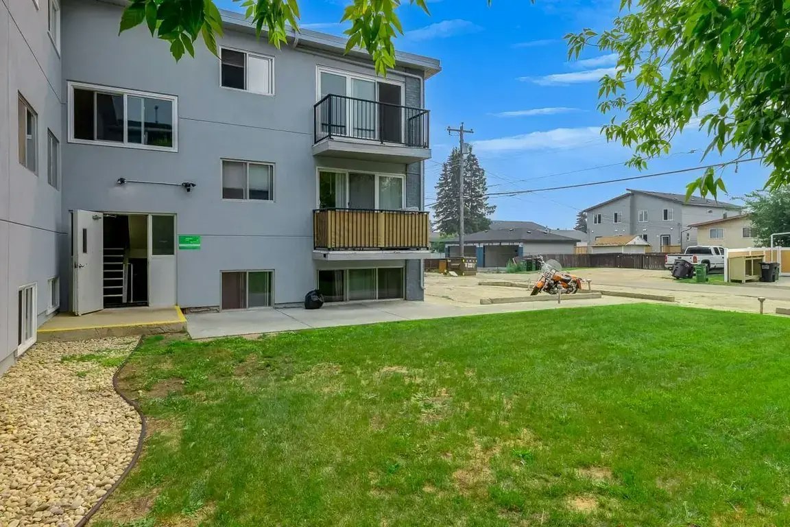 303-10340 156 Street, Edmonton, AB, T5P 2R3 - 12