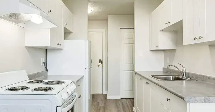 305-10340 156 Street, Edmonton, AB, T5P 2R3 - 6