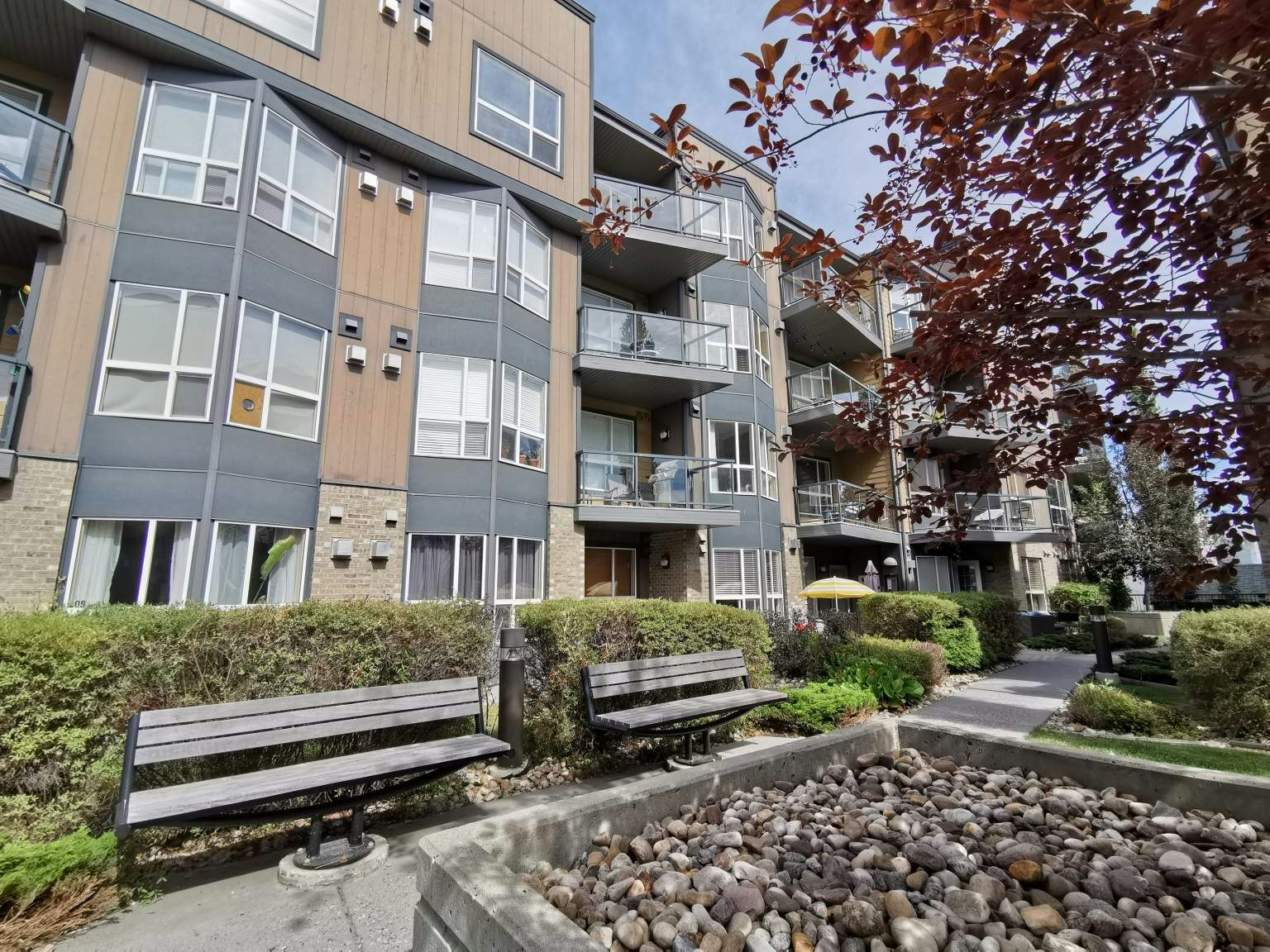81 Legacy Boulevard SE, Calgary, AB, T2T 2C8