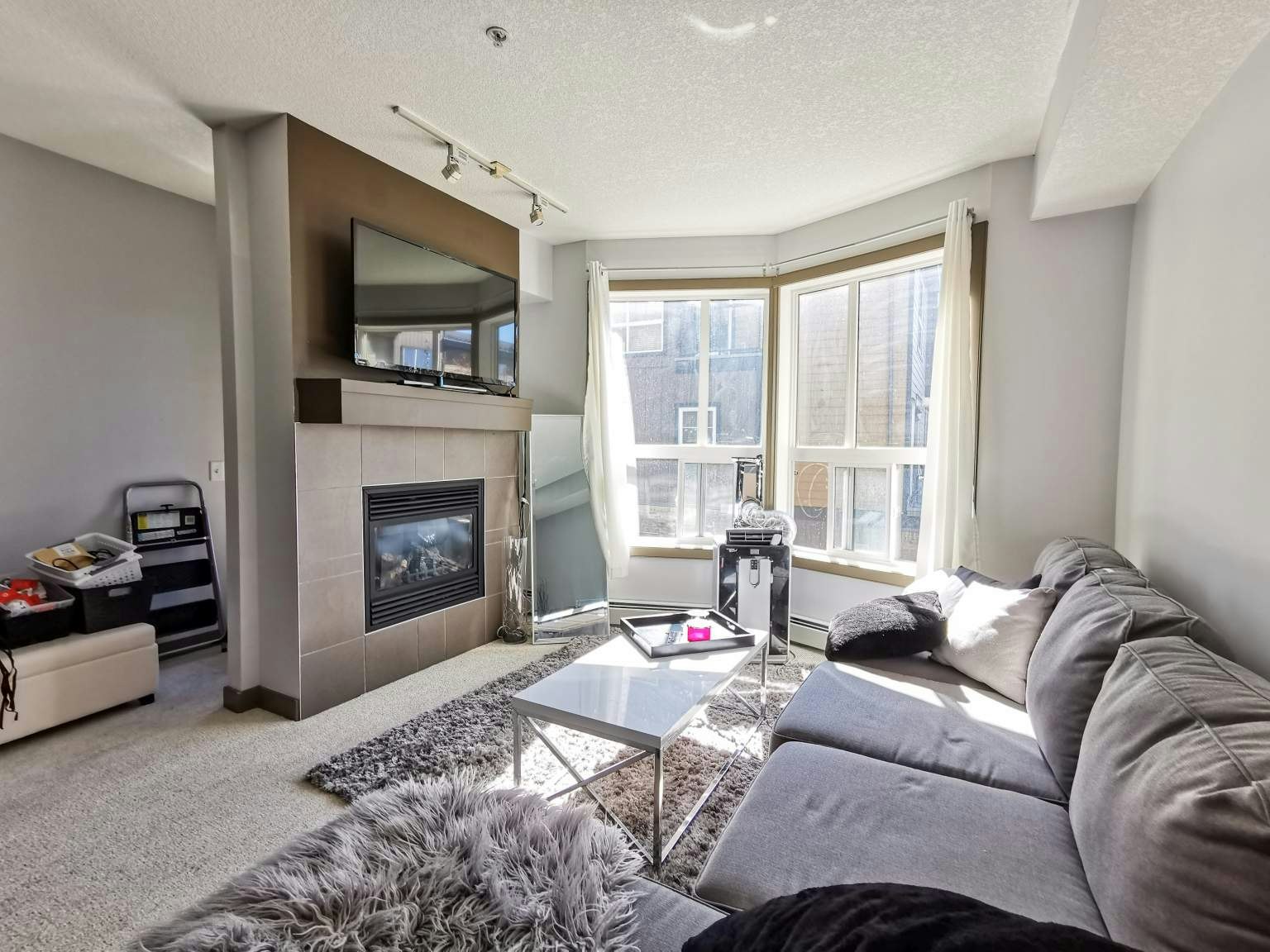 81 Legacy Boulevard SE, Calgary, AB, T2T 2C8 - 2