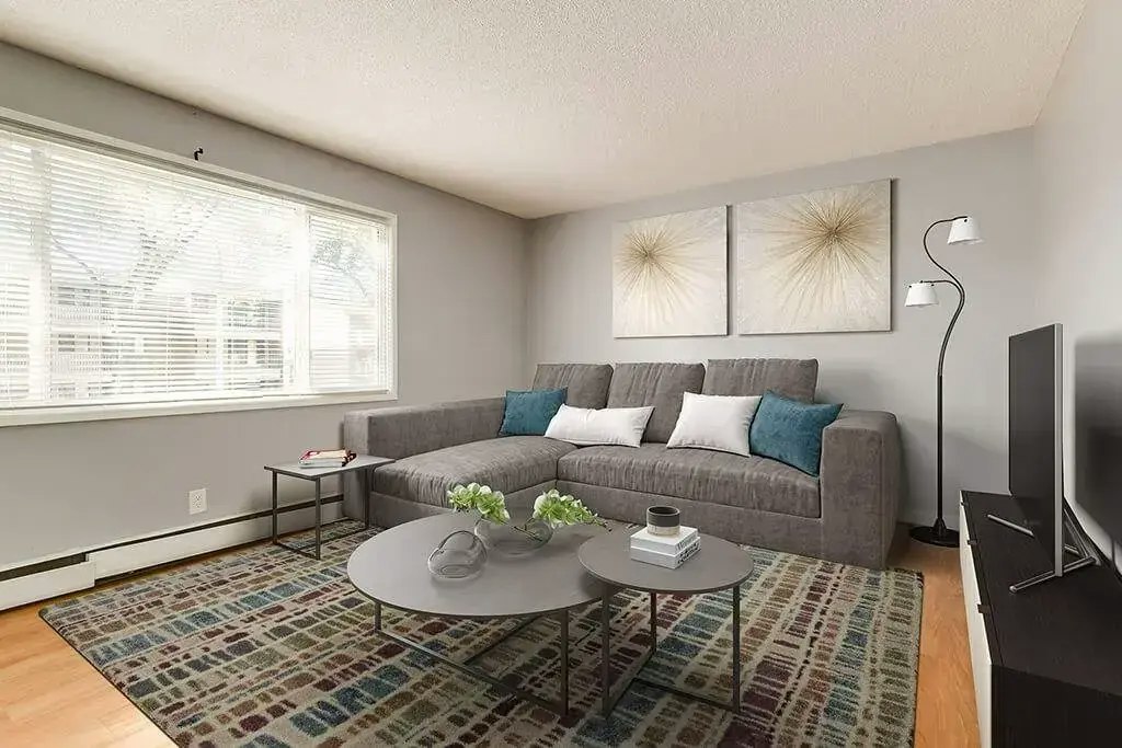 01-11825 101 Street NW, Edmonton, AB, T5G 2B6 - 4
