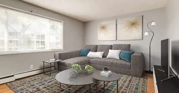 01-11825 101 Street NW, Edmonton, AB, T5G 2B6 - 4