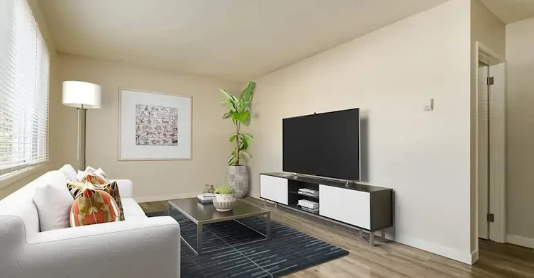 01-12625 107 Avenue, Edmonton, AB, T5M 1Z5
