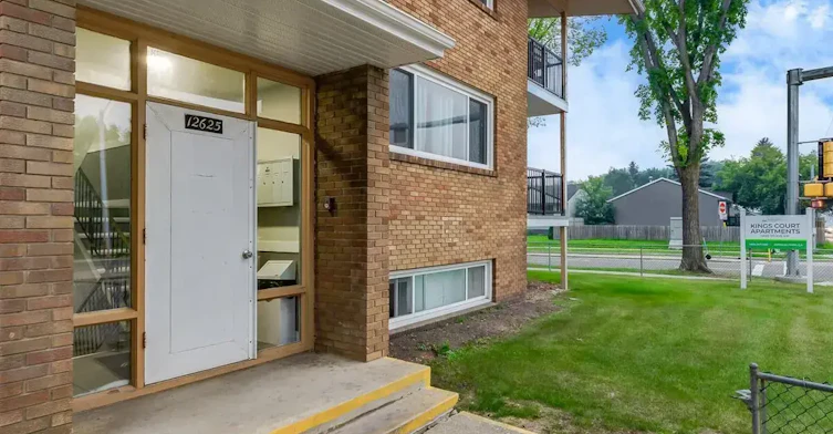 01-12625 107 Avenue, Edmonton, AB, T5M 1Z5 - 12