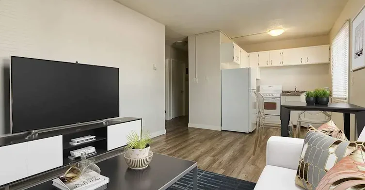 01-12625 107 Avenue, Edmonton, AB, T5M 1Z5 - 4