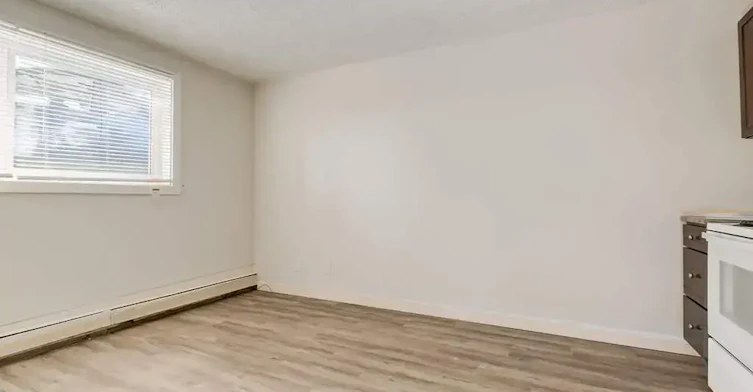 101-7920 71 Street NW, Edmonton, AB, T6B 1X1 - 14