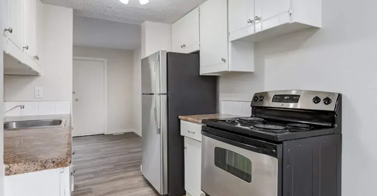 638-660 Laurier Street West, Moose Jaw, SK, S6H 7A9 - 7