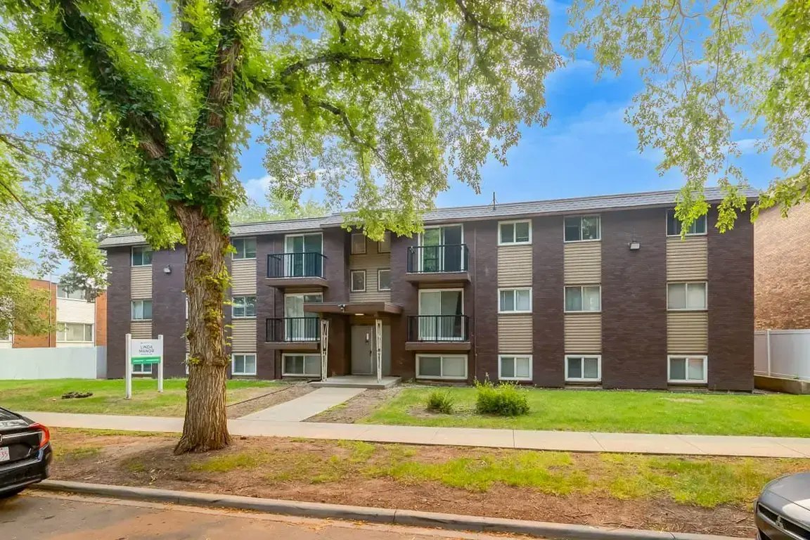 203-11037 83 Street NW, Edmonton, AB, T5H 1M4 - 9