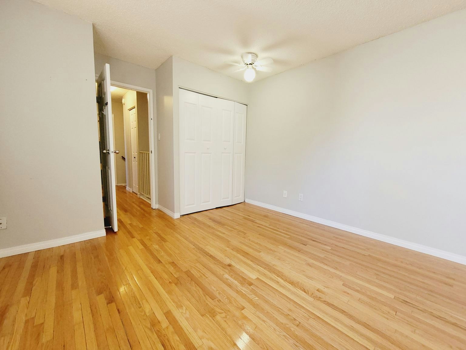 20-20 Woodvale Village NW, Edmonton, AB, T6L 1W4 - 4