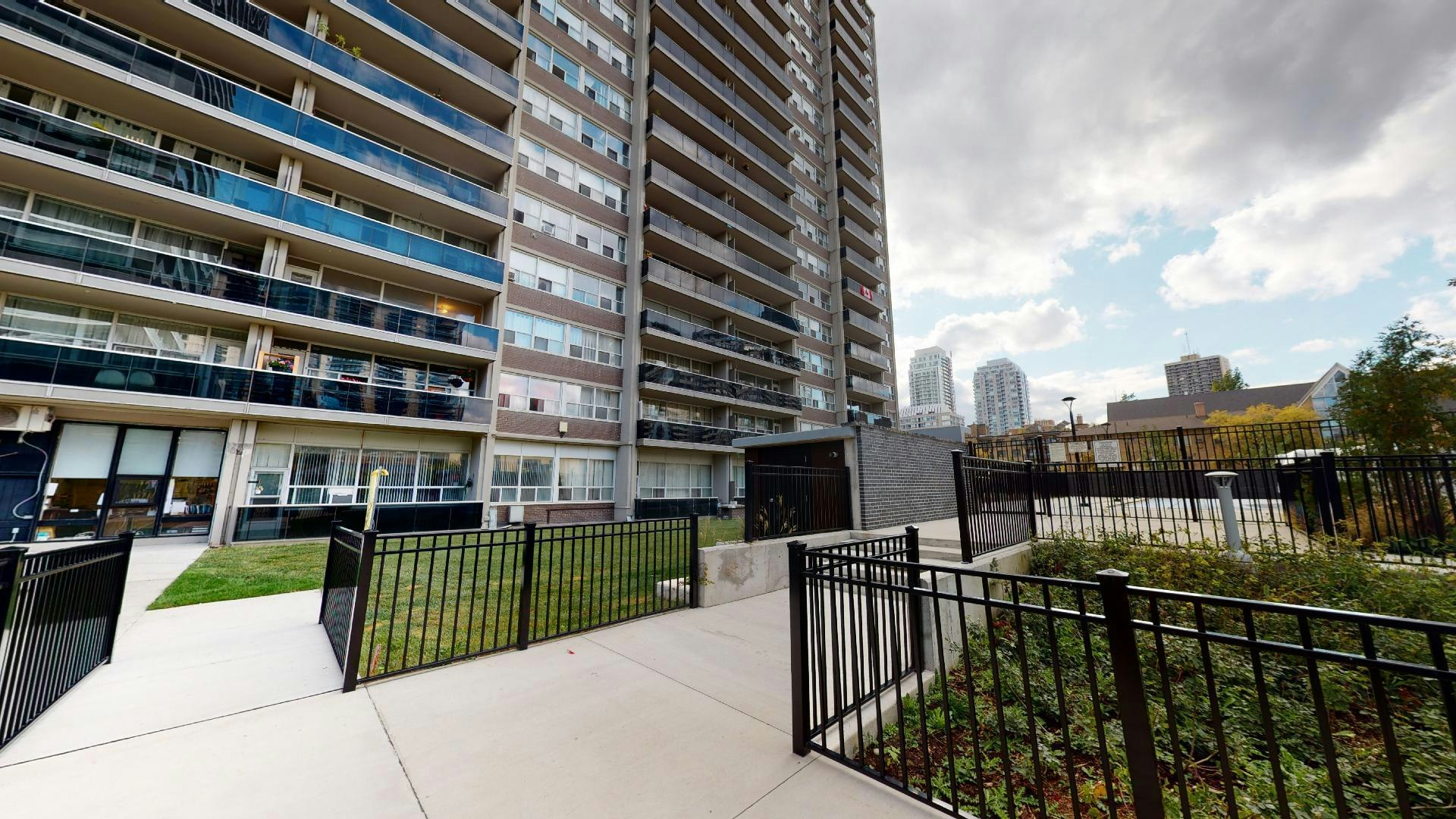 66 Broadway Avenue, Toronto, ON, M4P 1T6 - 5