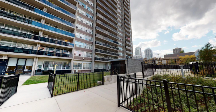 66 Broadway Avenue, Toronto, ON, M4P 1T6 - 5