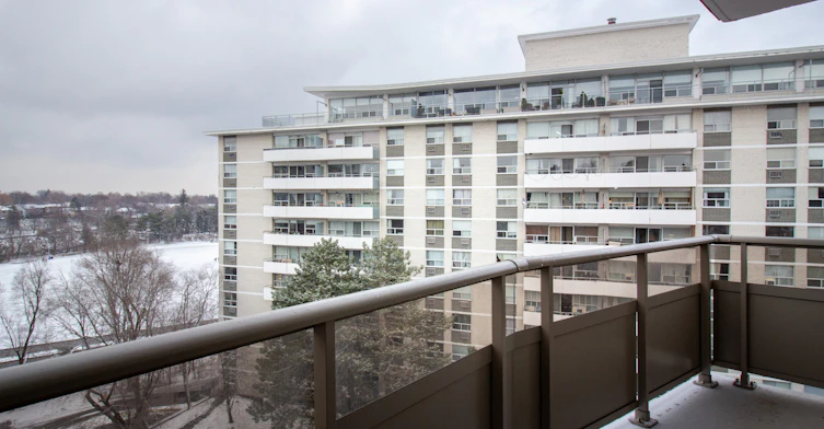 11 Shallmar Boulevard, Toronto, ON, M5N 1J6 - 16