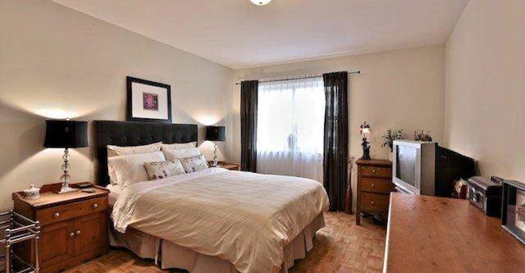 11 Shallmar Boulevard, Toronto, ON, M5N 1J6 - 4