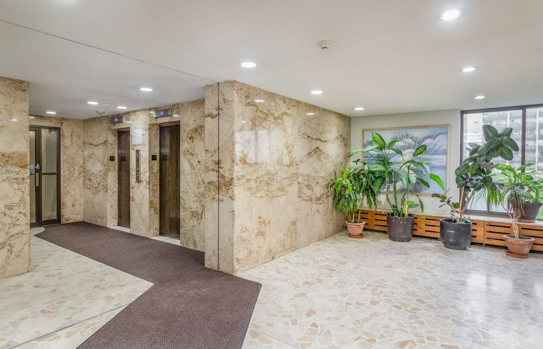 7471 Yonge Street, Markham, ON, L3T 2C1 - 9