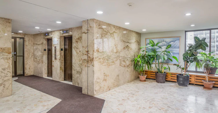 7471 Yonge Street, Markham, ON, L3T 2C1 - 9