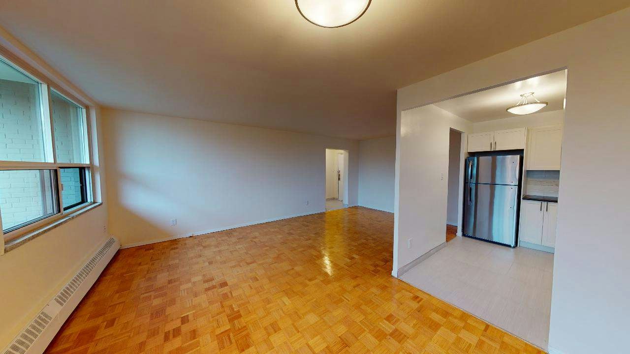 7471 Yonge Street, Markham, ON, L3T 2C1 - 6