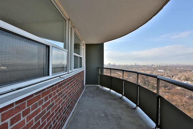 135 Fenelon Drive, Toronto, ON, M3A 3K8 - 5