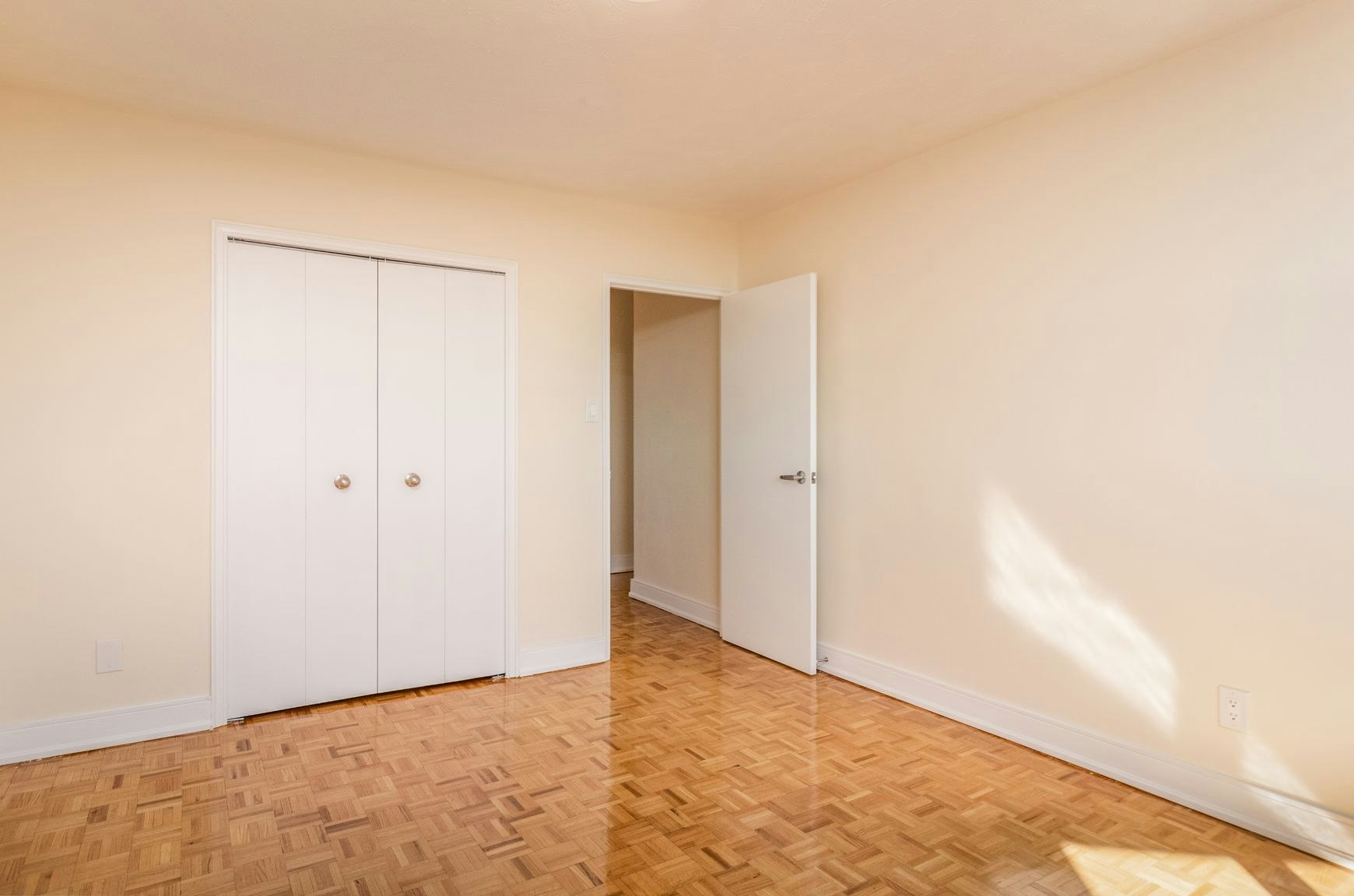 135 Fenelon Drive, Toronto, ON, M3A 3K8 - 5