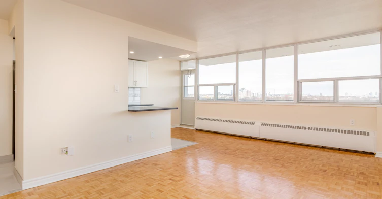45 Oakmount Road, Toronto, ON, M6P 2L4 - 2