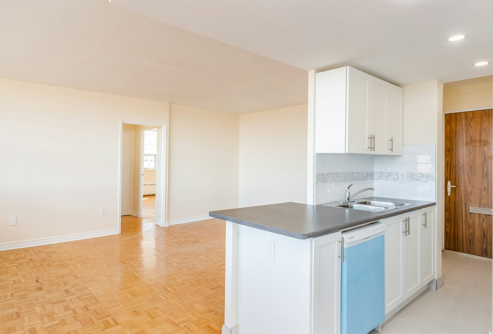 55 Oakmount Road, Toronto, ON, M6P 2M5 - 7