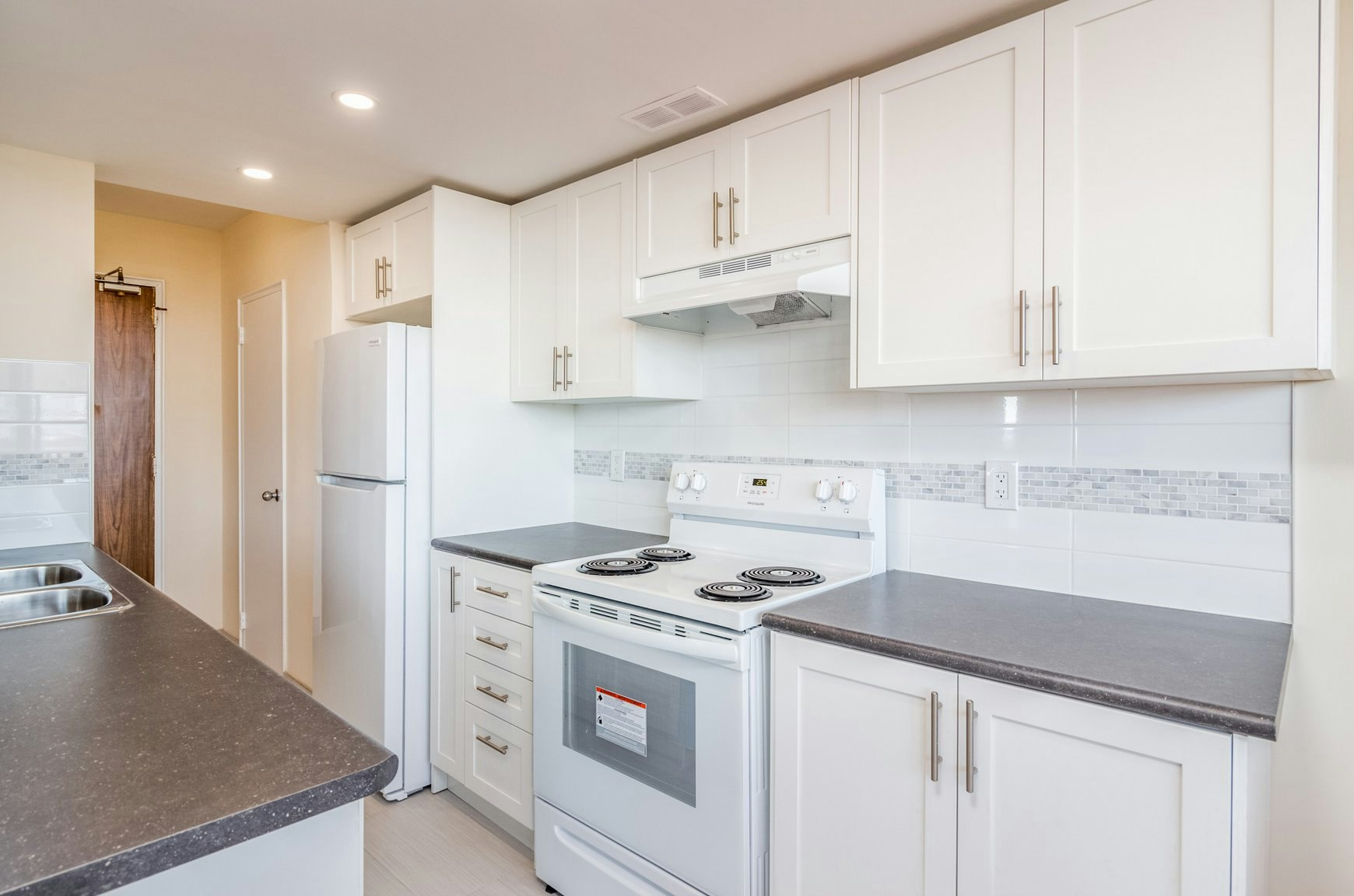 55 Oakmount Road, Toronto, ON, M6P 2M5 - 5
