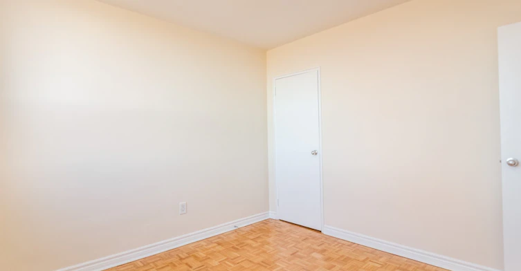 55 Oakmount Road, Toronto, ON, M6P 2M5 - 6