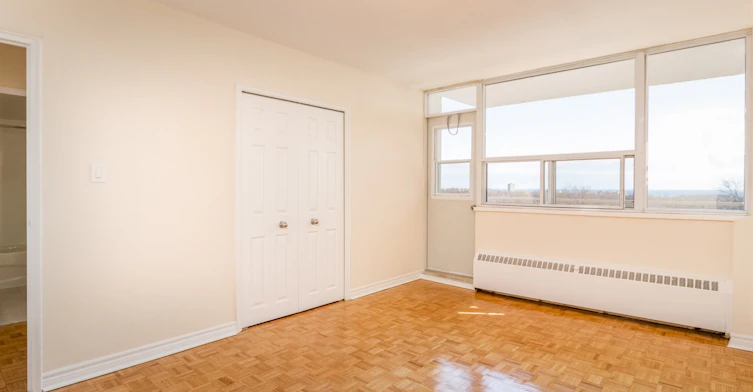 55 Oakmount Road, Toronto, ON, M6P 2M5 - 4