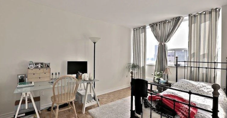 55 Oakmount Road, Toronto, ON, M6P 2M5 - 3