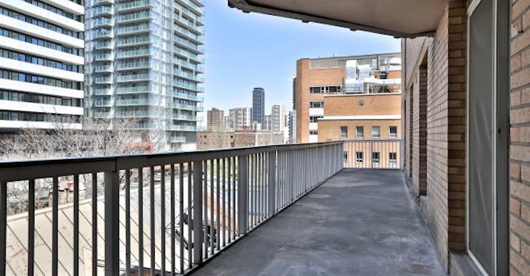 25 Wellesley Street East, Toronto, ON, M4Y 3B2 - 4