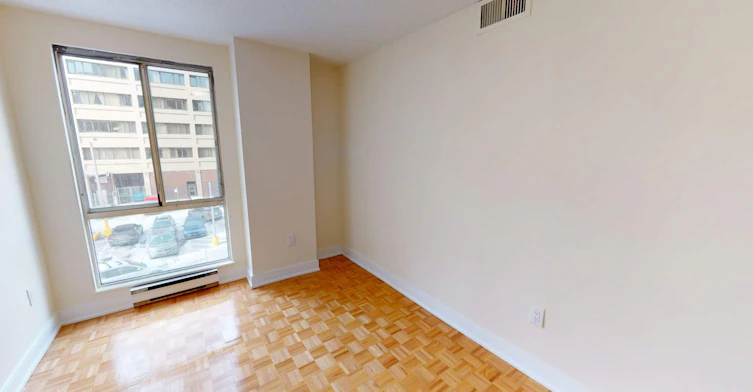 25 Wellesley Street East, Toronto, ON, M4Y 3B2 - 8