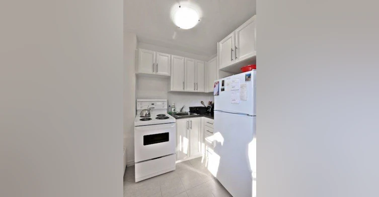 60 Mountview Avenue, Toronto, ON, M6P 2L4 - 3