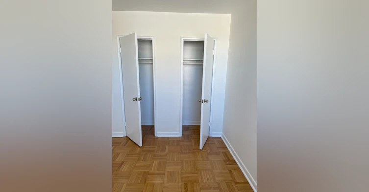 21 Tichester Road, Toronto, ON, M5P 3M4 - 10