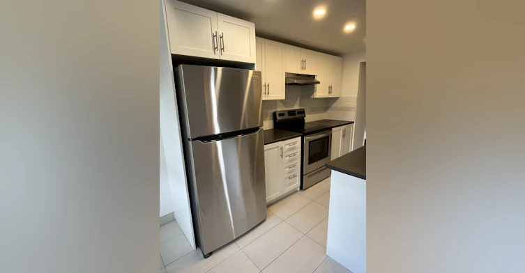 21 Tichester Road, Toronto, ON, M5P 3M4 - 3