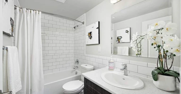0703-301 Dixon Road, Toronto, ON, M9R 1S2 - 6