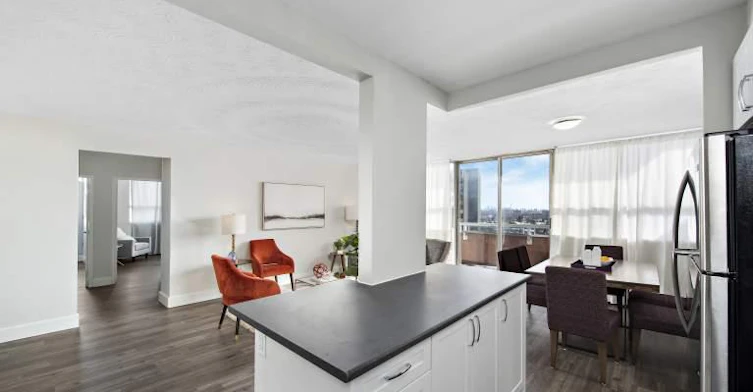 1607-301 Dixon Road, Toronto, ON, M9R 1S2 - 2