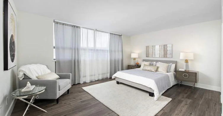 0611-301 Dixon Road, Toronto, ON, M9R 1S2 - 5