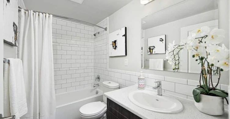 0611-301 Dixon Road, Toronto, ON, M9R 1S2 - 6