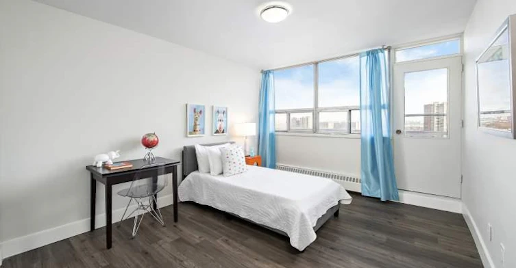 0611-301 Dixon Road, Toronto, ON, M9R 1S2 - 12