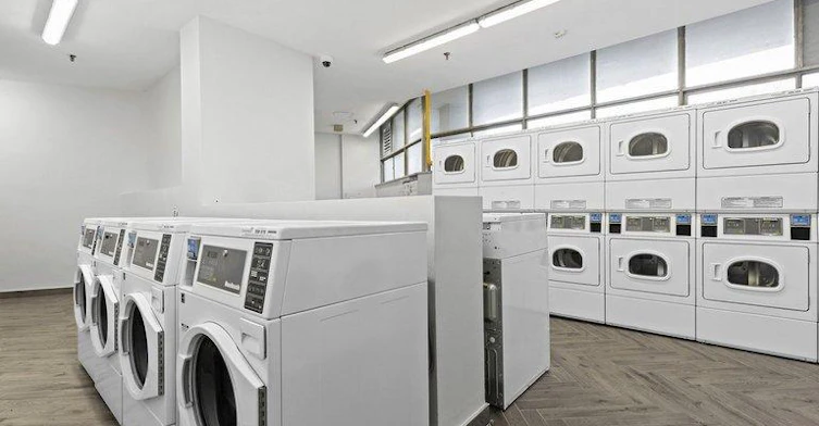 0611-301 Dixon Road, Toronto, ON, M9R 1S2 - 16