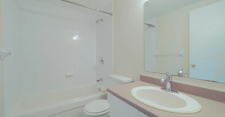 4-1678 Russell Road, Ottawa, ON, K1G 0M8 - 10