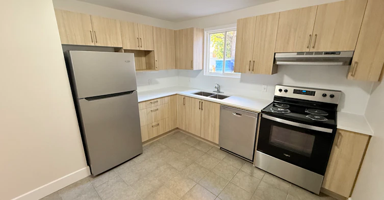 1-1660 Russell Road, Ottawa, ON, K1G 0M8 - 8