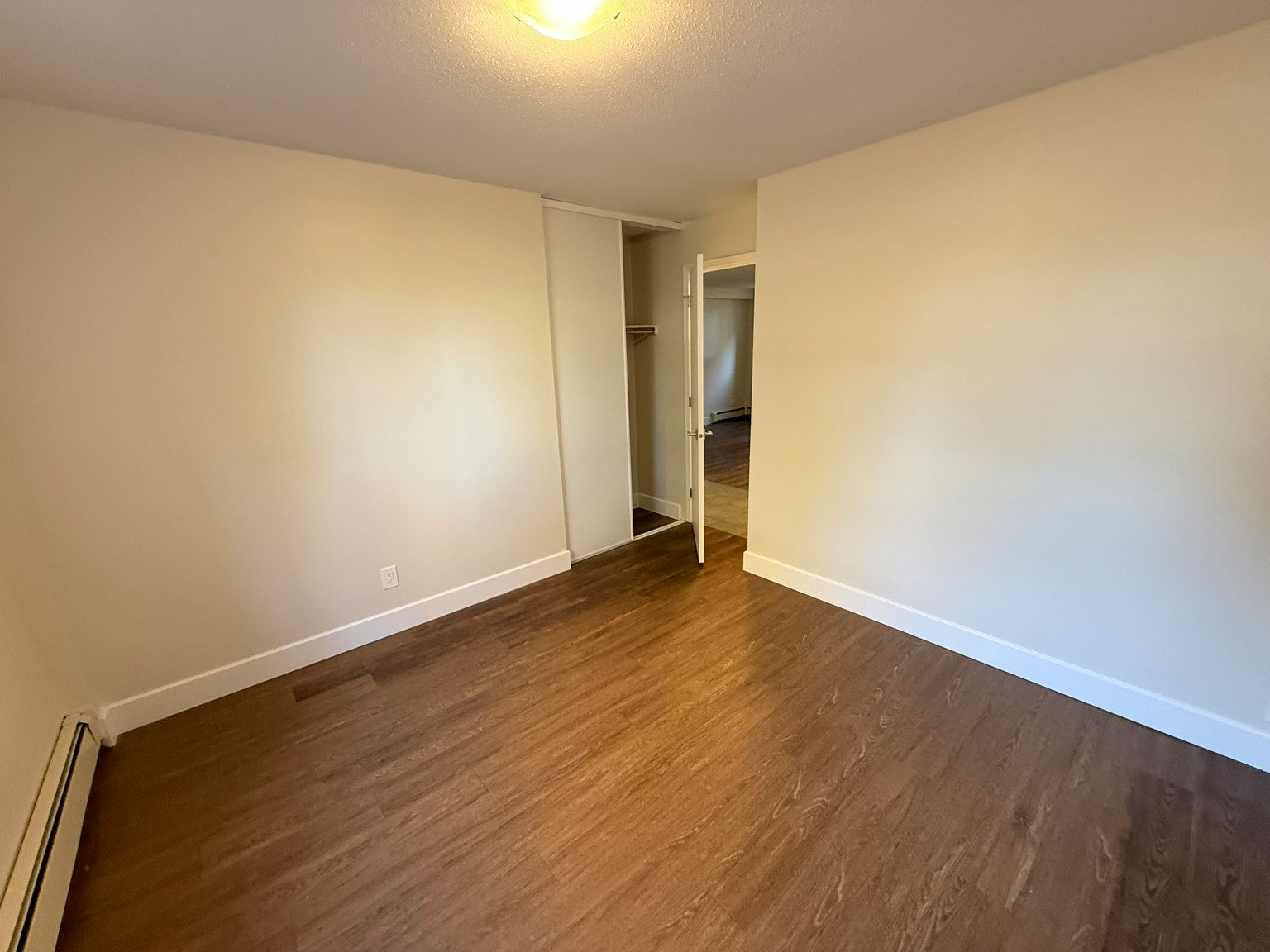 1-1660 Russell Road, Ottawa, ON, K1G 0M8 - 12