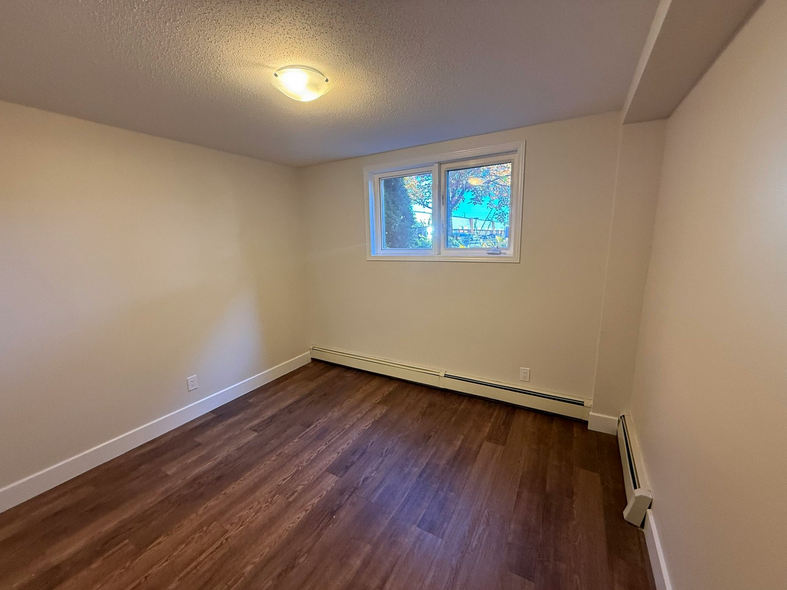 1-1660 Russell Road, Ottawa, ON, K1G 0M8 - 5
