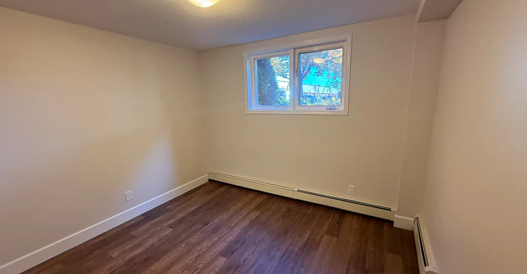 1-1660 Russell Road, Ottawa, ON, K1G 0M8 - 5