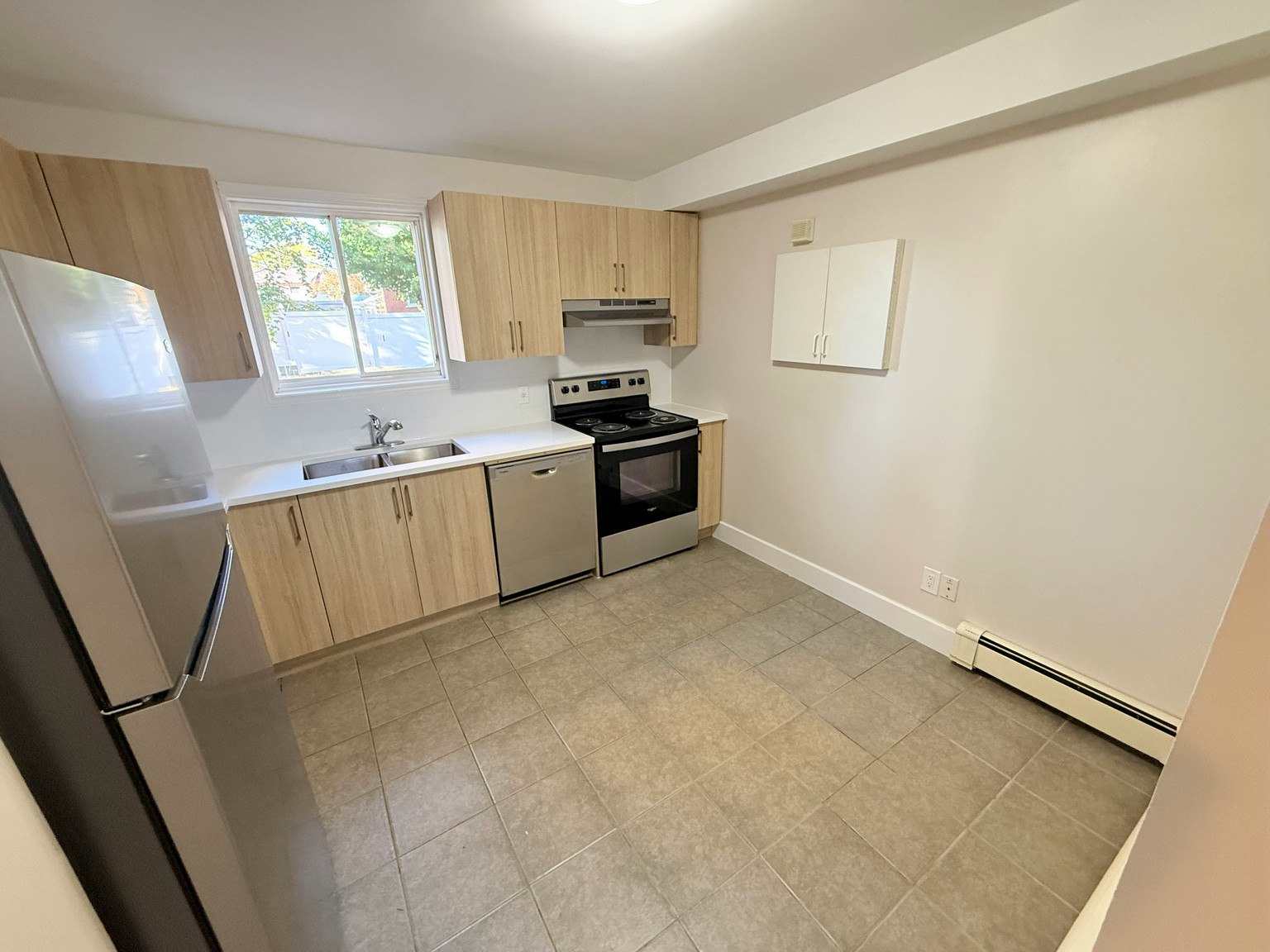 1-1660 Russell Road, Ottawa, ON, K1G 0M8 - 7