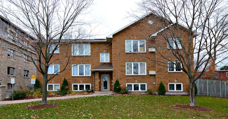 1-1660 Russell Road, Ottawa, ON, K1G 0M8