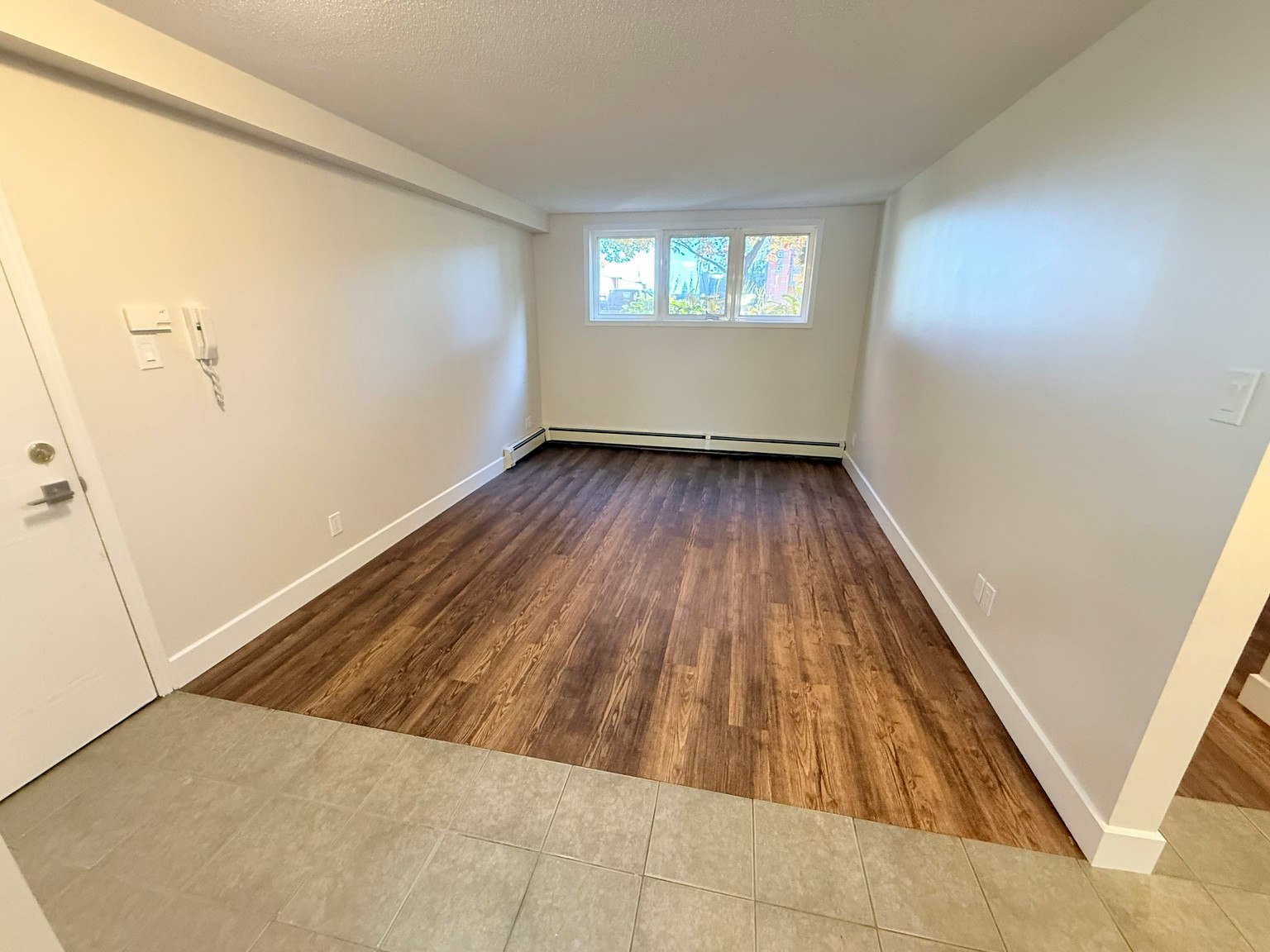 1-1660 Russell Road, Ottawa, ON, K1G 0M8 - 9
